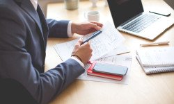 Опытный адвокат в Ростове поможет взыскать алименты